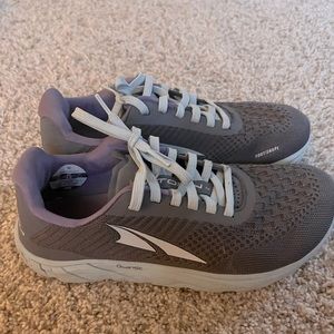 Altra Women's Torin 4.5 Plush Training and Athletic Shoe 7.5